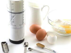 Plastic Rotating Adjustable Measuring Cups Kitchen Gadgets